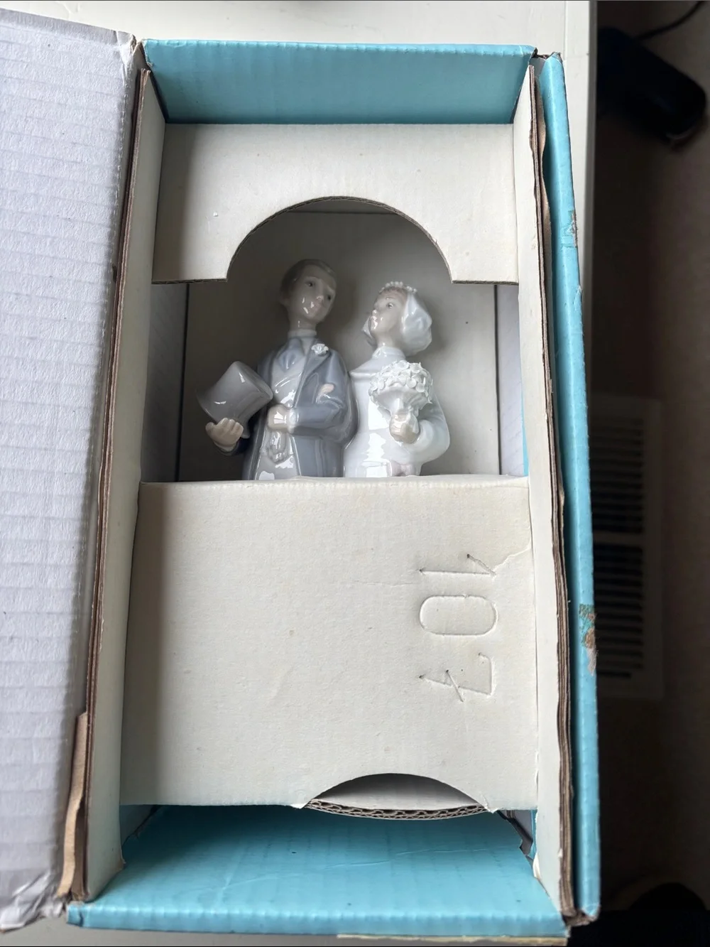 Lladro Porcelain Bride and Groom Figurine - White and Gray Wedding Couple